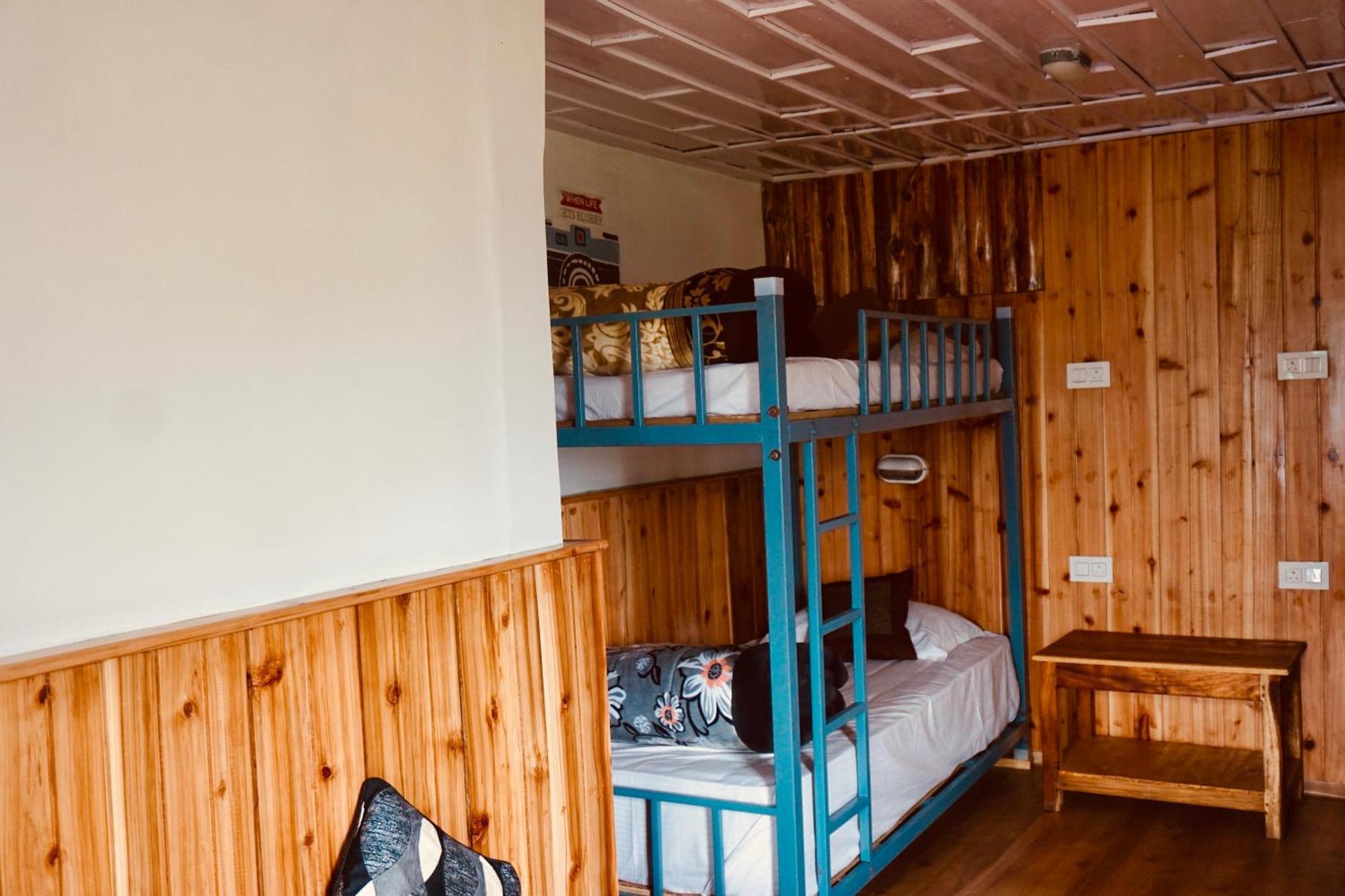 Wake In Himalayas Hostel Pelling Exterior photo